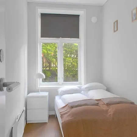 Lejlighed Private In A Quiet And Central Location. Sm41 *